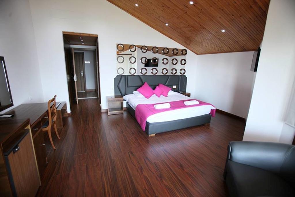 Le Tournant Hotel & Resort Ehden Εξωτερικό φωτογραφία