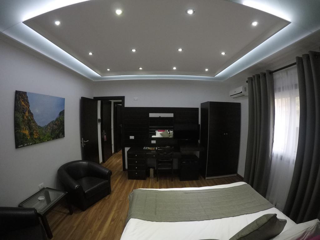 Le Tournant Hotel & Resort Ehden Εξωτερικό φωτογραφία